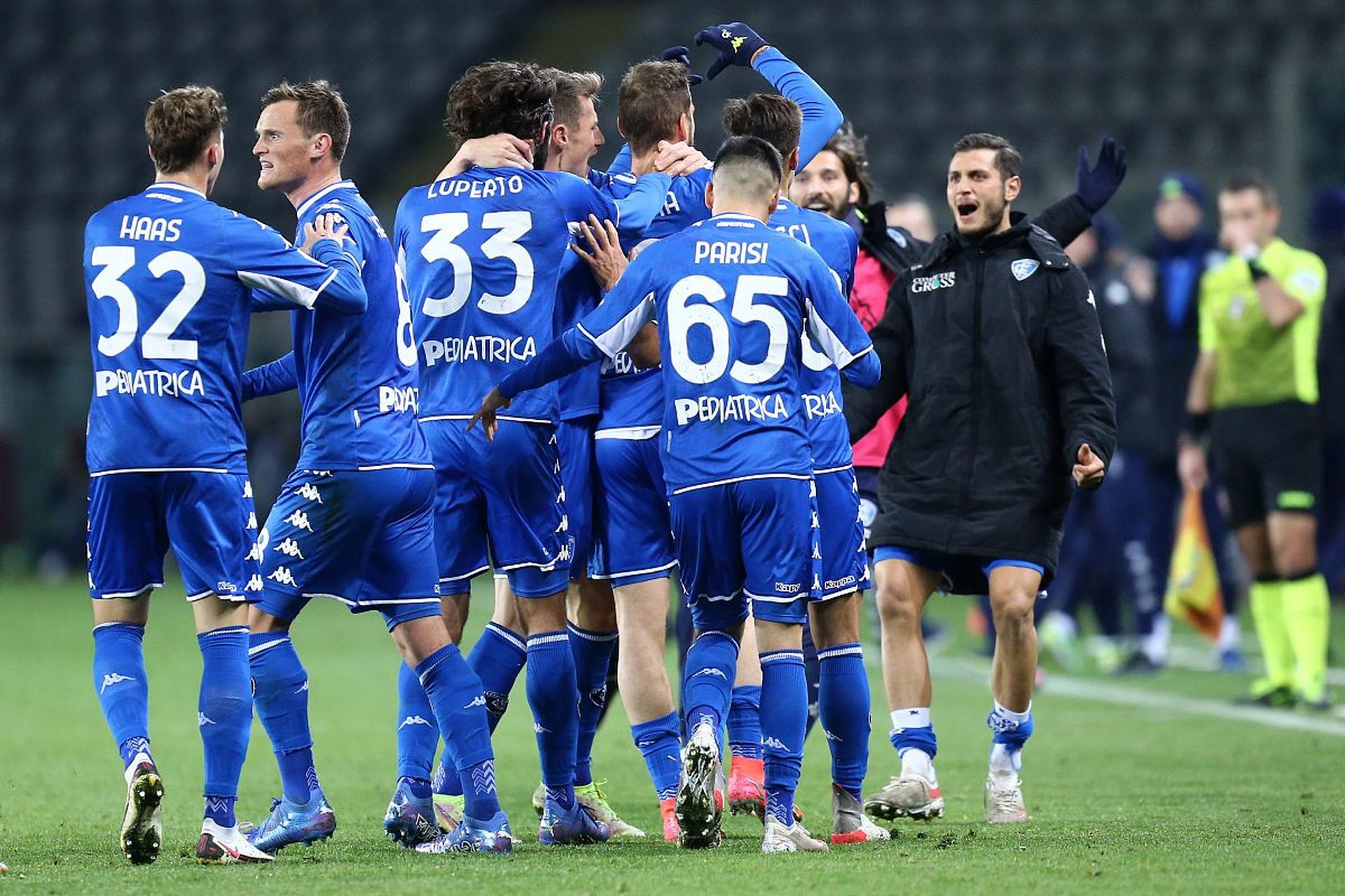 传奇球员再 传奇球员再